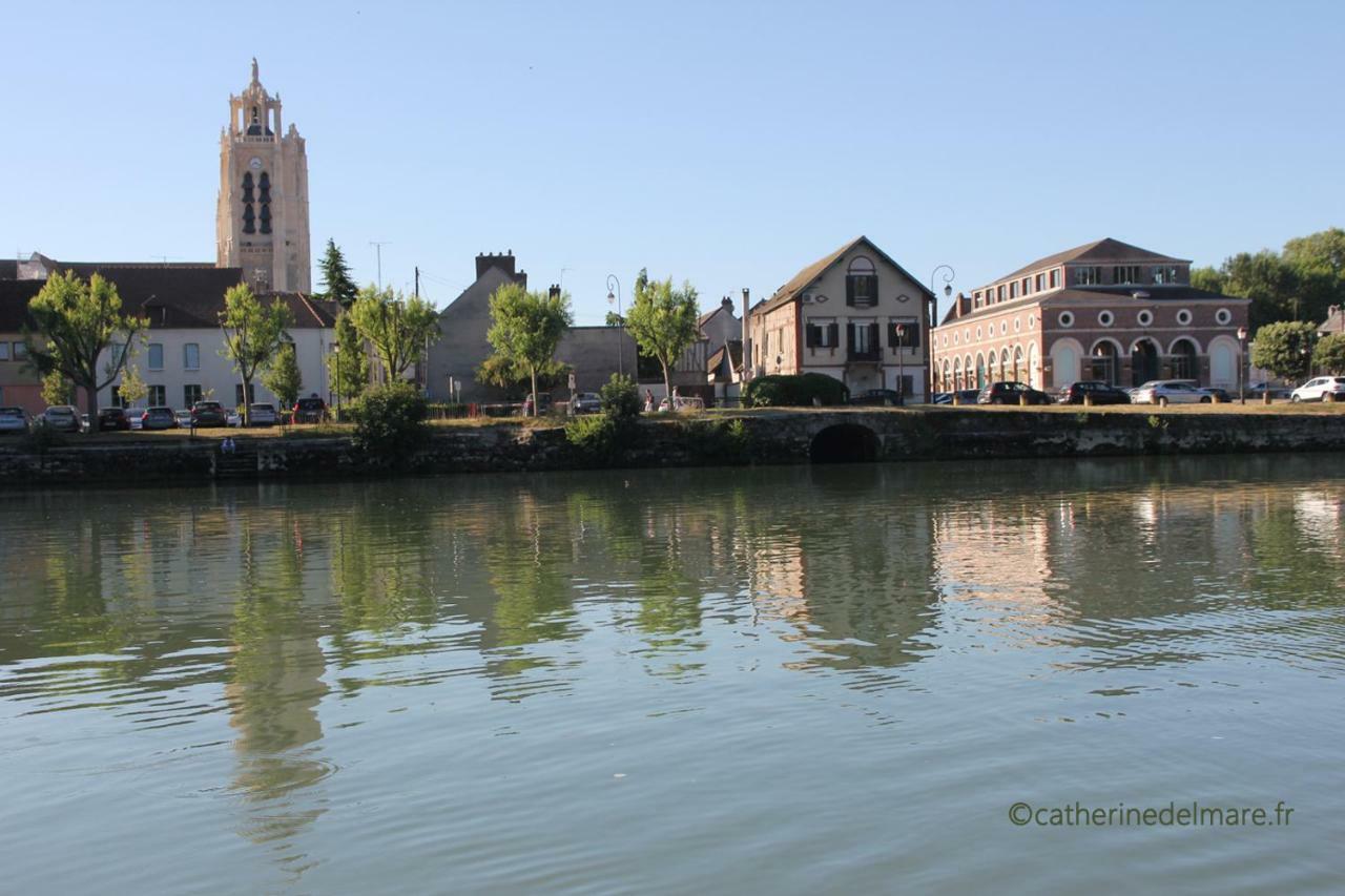 Le Relais De L'Endormie Hotel Nogent-sur-Seine Kültér fotó